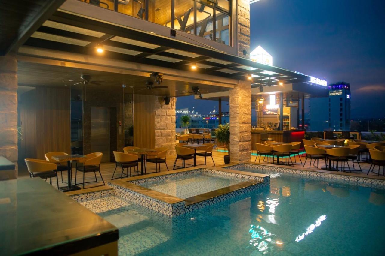 El Vistra Hotel Angeles Exterior photo