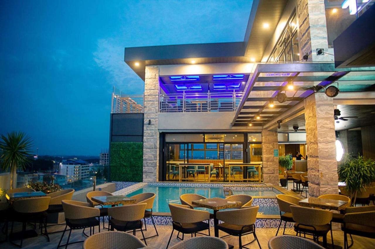 El Vistra Hotel Angeles Exterior photo